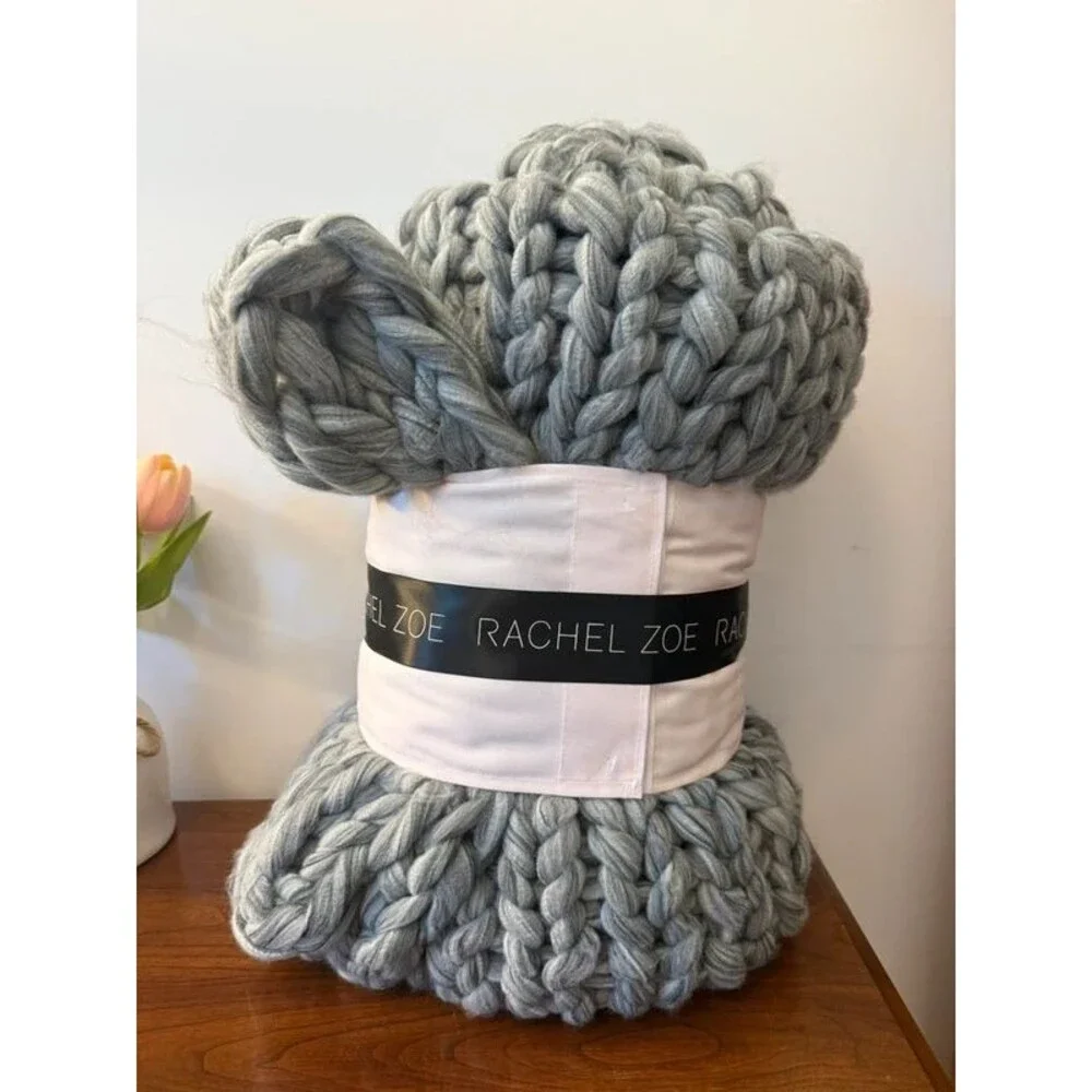 Gray Chunky Throw Blanket